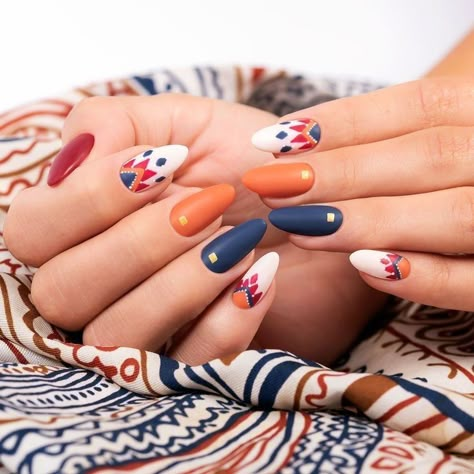 Navratri Nails, Gel Nails Autumn, Autumn Gel Nails, Autumn Nails 2022, Nails 2022 Fall, Easter Nail Art Designs, Easter Nail Art, September Nails, Nails Autumn