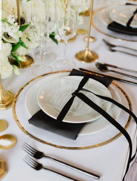 Gold Table Setting, Black Wedding Decorations, White Table Settings, Boathouse Wedding, Black And White Wedding Theme, Black Gold Wedding, White Wedding Theme, Gold Wedding Theme, Party Deco