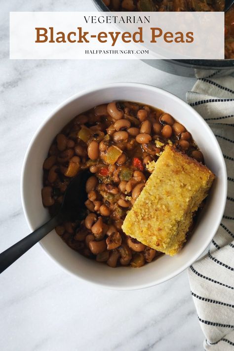 This Southern Vegetarian Black-Eyed Peas Recipe is a hearty and soulful dish. It’s southern flavored black eyed peas without the meat. Enjoy this classic dish on New Year’s Day to bring you good luck throughout the year. You can cook these stovetop black-eyed peas the night before or on New Year's Day to bring some good luck. This quick and easy recipe is made with canned black-eyed peas and is perfectly seasoned, making this a warm and comforting side dish that’s made in under 30 minutes. Simple Black Eyed Peas Recipe, Black Eye Peas Recipes Vegan, Blackeyed Pea Recipes Vegan, Black Eyed Peas Southern, Canned Black Eyed Peas Recipe, Vegetarian Black Eyed Peas, Pescatarian Dinners, Black Eyed Peas Recipe Vegetarian, Vegan Black Eyed Peas Recipe