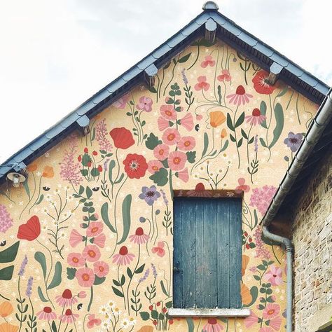 Audrey Smit | Designer + illustrator on Instagram: "Paint The World - Brittany, France edition 🇫🇷💛🪻 What is and what could be. The space in between, and what we can do about it. It always starts with a dream. | 📷 Picture and artwork by yours truly (applied digitally on the lovely @ferme.pradenn farmhouse)" In Home Murals, Painted Wall Murals Ideas, Painting Ideas On Walls, Barn Murals Ideas, Home Murals Ideas, Outside Mural, Farmhouse Mural, Cute Murals, Barn Mural