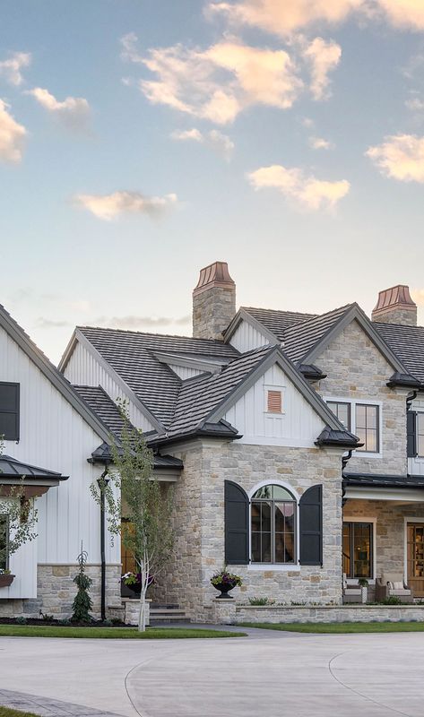 Alpina & Sawtelle™ & Dakota Grey | PHOTO PORTFOLIO Modern Stone Farmhouse, Stone Exterior Houses Farmhouse, Stone And Siding House Exterior, Stone And Brick House Exterior, Restoring Old Houses, Stone Veneer Exterior, Grey Photos, Limestone House, Small Dream Homes