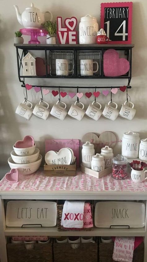 Rae Dunn Valentines, Arreglos Ikebana, Kitchen Decor Collections, Make Your Own Coffee, Diy Coffee Bar, Home Coffee Stations, Coffee Nook, Charming Kitchen, Coffee Bar Home