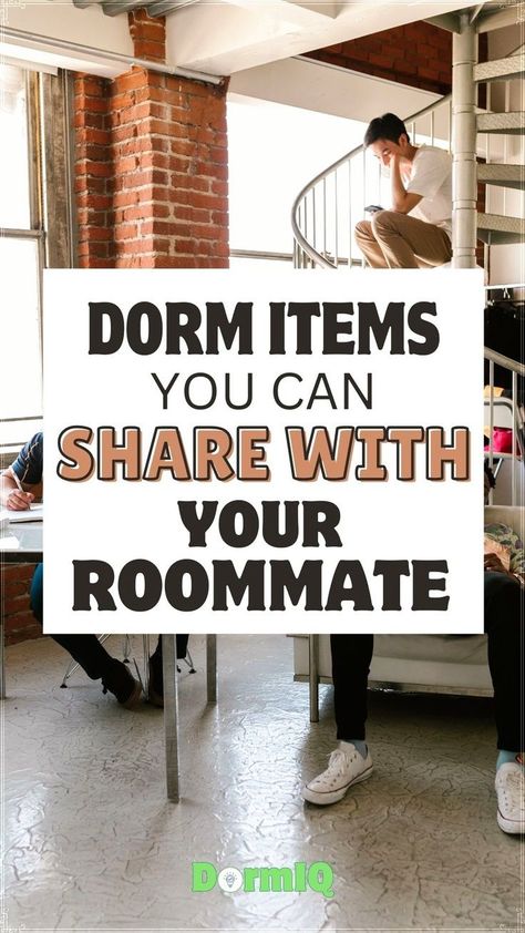 Plan your dorm supplies effectively with your roommate using this comprehensive checklist. A must-read for college freshmen to ensure you have all your dorm room essentials. College Dorm Room Setup, College Freshman Dorm, College Dorm List, Dorm Items, Unique Dorm Room, Dorm Room Supplies, Dorm Room Setup, College Dorm Supplies, College Dorm Checklist