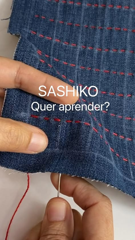 Shashiko Embroidery Tutorial, How To Transfer Sashiko Pattern, Japan Embroidery Sashiko, Modern Sashiko Embroidery, Japanese Sewing Techniques, Easy Sashiko Pattern, Boro Stitching Japanese Embroidery, Sashiko Embroidery Tutorial, Japanese Sashiko Embroidery