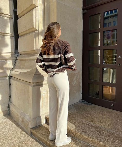 Oldmoneyaesthetic Outfit, Amsterdam Fits, European Style Outfits, Thatgirl Aesthetic, Rome Outfits, Instagram Amsterdam, Neat Casual Outfits, Saree Wearing Styles, European Outfit