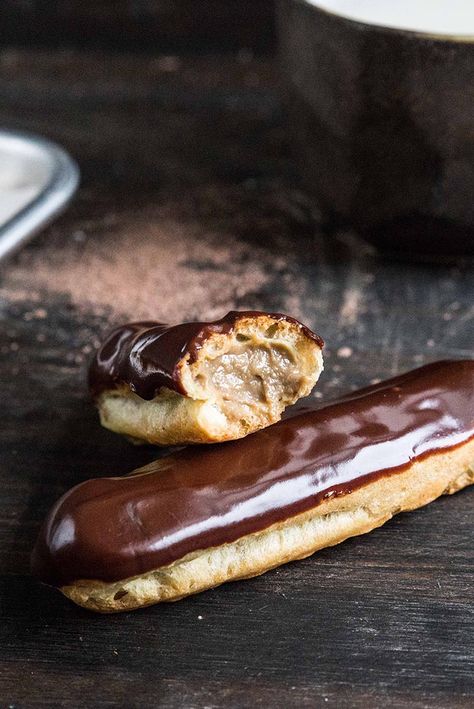 Chocolate éclairs with coffee-flavored pastry cream and rich chocolate-espresso icing Eclair Recipe, King Food, Pastry Shells, Choux Pastry, Chocolate Espresso, Rum Cake, King Arthur Flour, Pastry Cream, French Pastries