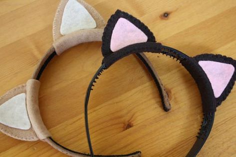 quick & easy cat ears – a Desert Bus tribute | Tally's Treasury Diy Cat Ears, Cat Costume Diy, Kitten Party, Cat Headband, Cat Ear Headband, Cat Ears Headband, Cat Birthday Party, Diy Toddler, Felt Cat