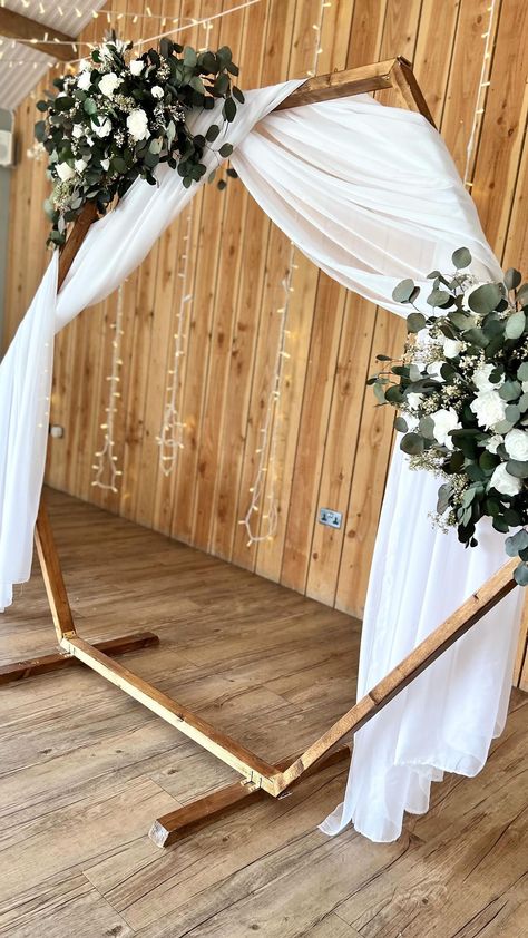 - Check more at https://howcandothis.com/weddingideas/102559/ Wedding Wooden Decorations, Hexagon Wedding Arch With Fairy Lights, Wood Octagon Wedding Backdrop, Wooden Octagon Wedding Arch, Hexagon Alter Decor, Hexagon Photo Frame, Hexagon Birthday Decor, Hexagon Photo Backdrop, Hexagon Arbor Wedding Decor