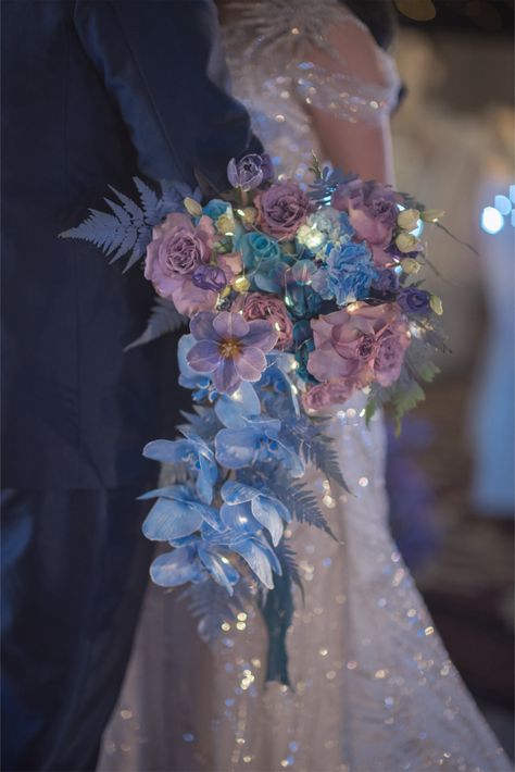 Celestial Flower Bouquet, Starry Night Bouquet, Celestial Wedding Bouquet, Celestial Bouquet, Cosmic Wedding, Forest Vibes, Starry Night Wedding, Celestial Wedding, Hand Bouquet