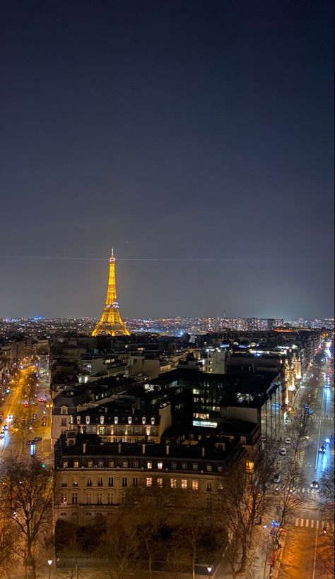 Pairs Aesthetic, Traveling Aesthetic, Aesthetic Place, Paris Rooftops, France Aesthetic, Paris Tour Eiffel, Paris Vibes, Paris Wallpaper, Airport Photos