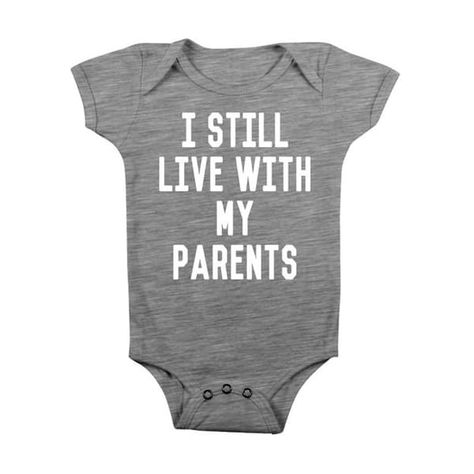 35 Funny Onesies That Tell It Like It Is - Pregnant Chicken Baby Onsies Funny, Funny Baby Onesies Boy, Baby Onesie Gift, Trendy Baby Onesies, Baby Maker, Funny Baby Shirts, Funny Baby Gifts, Bodysuit Shirt, Cool Baby