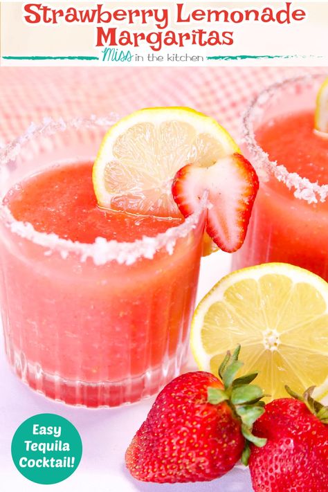 Strawberry Lemonade Margaritas are a super easy and refreshing cocktail to make for gatherings with friends, cookouts or holiday parties. Make them frozen or serve on the rocks. Strawberry Lemonade Margarita, Pink Lemonade Margarita, Lemonade Margarita, Strawberry Tequila, Easy Party Drinks, Frozen Strawberry Lemonade, Strawberry Cocktails, Easy Margarita, Party Punch Recipes