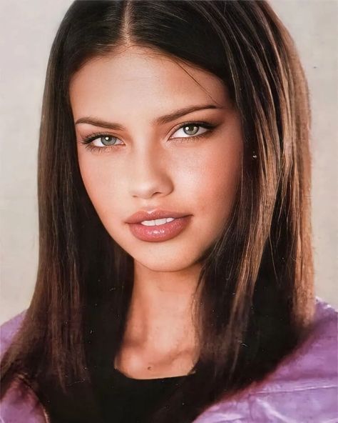 #adrianalima #adrianalima2000s #2000s #adrianalimathequeen #explore #pictures #photography #model #fashion #vs #victoriasecrets… | Instagram Adrian Lima, Adriana Lima Style, Adriana Lima Young, Adriana Lima Victoria Secret, Classy Makeup, Prettiest Celebrities, Angels Beauty, Victoria Secret Models, Vs Models