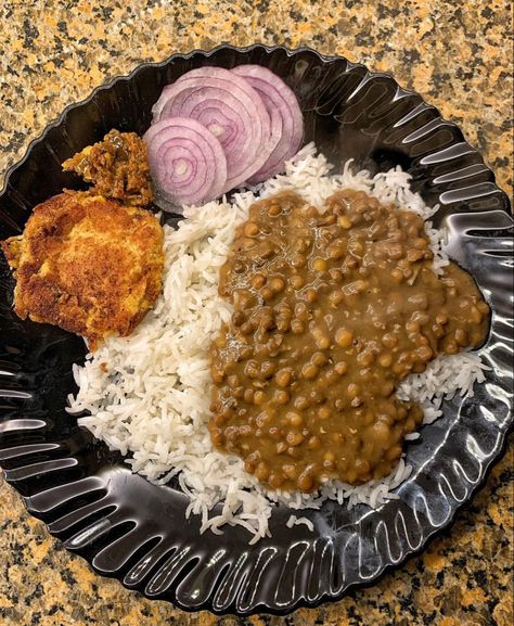 Daal Chawal Snap, Daal Chawal, Pehla Pyaar, Dinner Party Table Settings, Animation Wallpaper, Dinner Party Table, Food Critic, Fake Pics, Vegetarian Snacks Recipes