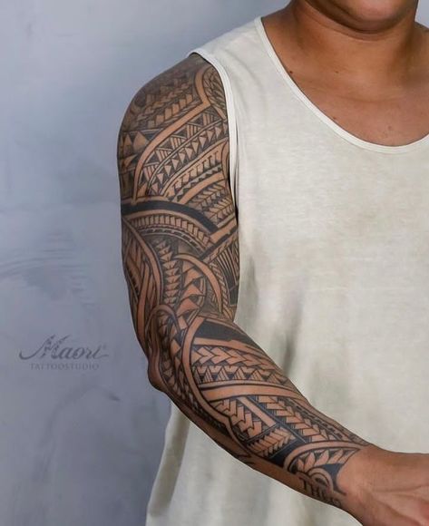 Best Maori Tattoo, Maori Tattoo Sleeve Men, Maori Tattoo Designs Men Arm, Maori Sleeve Tattoo, Half Sleeve Tattoos Polynesian, Maori Tattoo Arm, Tattoo Homme, Shoulder Cap Tattoo, Harry Tattoos