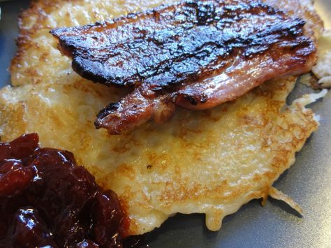 Potato Pancakes Pancakes With Bacon, Icelandic Cuisine, Finnish Cuisine, Swedish Foods, Pickled Herring, Cheese Festival, Swedish Pancakes, Nordic Food, Eating Around The World