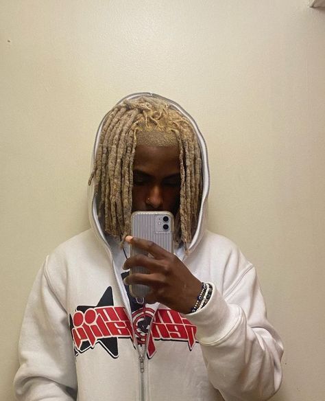 Blonde Dreads Men, Platinum Blonde Locs, Platinum Blonde Dreads, Blonde Dreadlocks Men, Hair Twist Curls, Masc Hair, Dread Ideas, Mens Dreadlock Styles, Blonde Locs