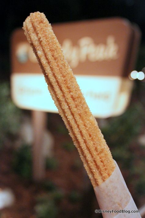 Disneyland Churro Universal Studios Food, Disneyland Churros, Disneyland Images, Best Disneyland Food, Disneyland Snacks, Disneyland Birthday, Churros Recipe, Disney Cookies, Disneyland Food