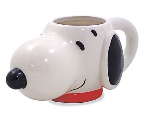 Share a cup of cocoa or coffee with everyone's favorite cartoon pooch using this molded ceramic mug! It's designed after Snoopy from the classic Peanuts cartoons with shaped face and ears. It's wonderful for enjoying a hot beverage or collecting. Head Ceramic, Snoopy Items, Snoopy Mug, Snoopy Collectibles, Disney Coffee Mugs, Camp Snoopy, Mug Crafts, Charles Schulz, Peanuts Cartoon