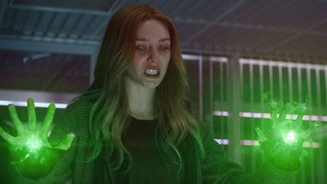 Scarlet Witch Green Powers, Wanda Powers Green, Green Wanda Powers, Wanda Maximoff Powers Green, Green Powers Aesthetic, Scarlet Witch Green, Wanda Green Powers, Wandas Powers, Wanda Powers