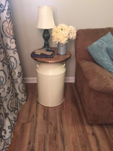 Milk Can end table, wood end table, cream milk can, end table, rustic end table, rustic table, round end table by countrycornergoods on Etsy https://www.etsy.com/listing/260627482/milk-can-end-table-wood-end-table-cream Old Milk Cans, Rustic End Tables, Diy Rustic Home, Deco Champetre, Deco Originale, Wood End Tables, Milk Cans, Rustic Table, Repurposed Furniture