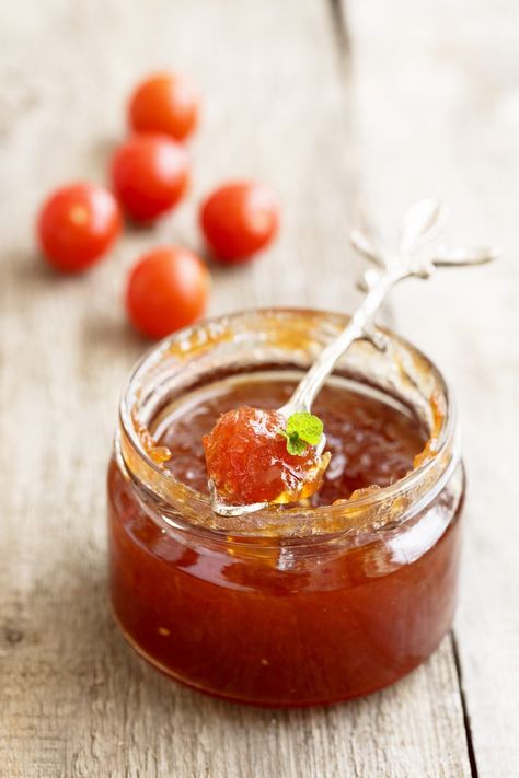 Cherry Tomato Jam Recipe, Cherry Tomato Jam, Roasted Kohlrabi, Tomato Jelly, Tomato Jam Recipe, Preserving Tomatoes, Homemade Ketchup, Tomato Jam, Savory Herb