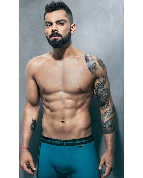 Virat Kohli Body, Virat Kohli Fitness, Varun Dhawan Body, Virat Kohli Portrait Photography, Shirtless Actors, Handsome Indian Men, Best Gym Workout, Cute Football Players, Men Abs