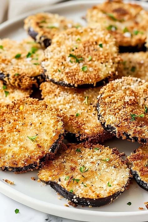 Eggplant Parm In Air Fryer, Airfryer Aubergine, Eggplant Air Fryer Recipes, Eggplant Recipes Air Fryer, Indian Eggplant Recipes, Air Fryer Eggplant, White Eggplant, Crispy Eggplant, Eggplant Recipes Easy