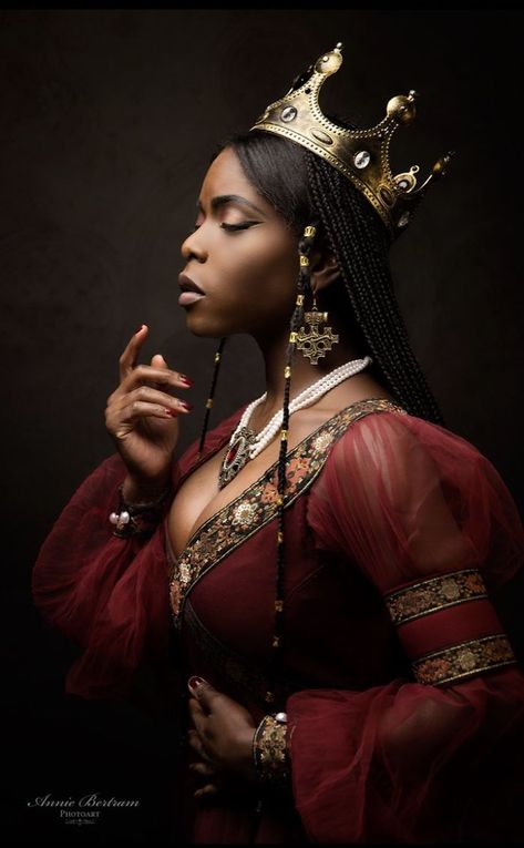 People Post Photos Of Black Women From Fantasy Photoshoots And The Images Are Stunning (30 Pics) Powerful Women Photoshoot, Powerful Women Photoshoot Ideas, Women Photoshoot Ideas, Women Photoshoot, Black Royalty, Oh My Goddess, High Fashion Photography, Black Photography, Fantasy Photography