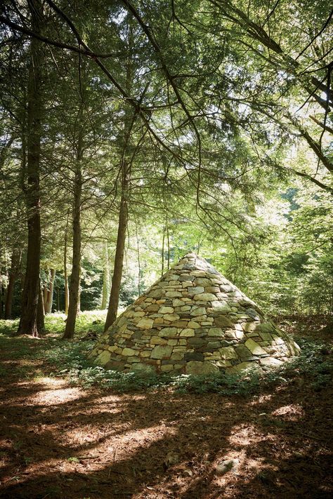 A Sprawling Connecticut Estate Embraces the Wild - The New York Times Dead Hedge, Dan Pearson, British Landscape, Stone Pool, Garden Estate, Stone Stairs, British Garden, Landscape Designer, Dry Stone