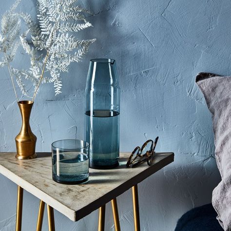 25 Stylish Bedside Water Carafes You Never Knew You Needed Homemade Ginger Beer, Bedside Water, Bedside Water Carafe, Drinking Vinegar, Bedside Carafe, Carafe Set, Minimalist Japanese, Water Carafe, Decanter Set