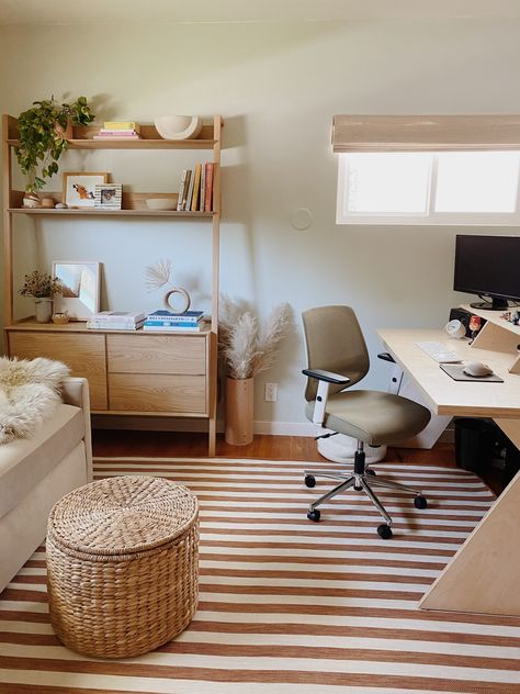 Study Spare Room Combo, Spare Room Living Room, Guest And Study Room Ideas, Two Desk Home Office Guest Room, Office With Full Size Bed, Guest Study Room, Office To Guest Room, Apartment Office And Guest Room, Neutral Home Office Guest Room