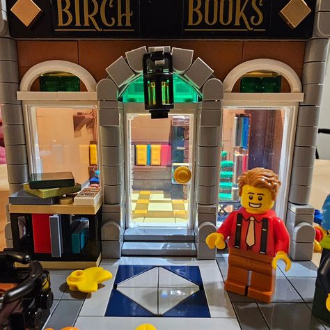 Loving this build. Wierd Bag numbering though. #bookshop #lego #legofan #legophoto #legobuilder #legophotography #legocommunity #afolcommunity #legomania #legogram #legodisplay #legoinstagram #afol #book #bookstore Lego Display, Lego Photo, Lego Builder, Lego Photography, Gas Station, Movie Theater, Bookstore, Theater, Lego