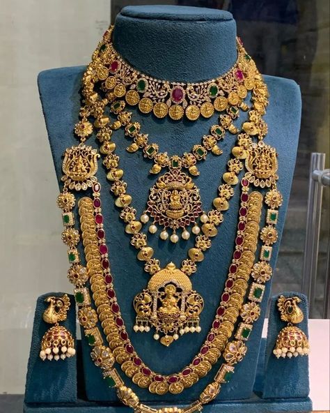 Full Bridal set for booking WhatsApp 7358520105 Full Bridal Jewellery Set, Bridal Jewellery Set, Indian Wedding Jewelry Sets, Indian Wedding Jewelry, Jewellery Set, Bridal Jewellery, Wedding Jewelry Sets, Bridal Jewelry Sets, Bridal Set