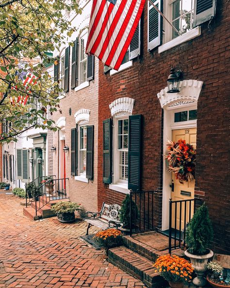 Old Town Aesthetic, Washington Dc Aesthetic, Dc Neighborhoods, Washington Dc Neighborhoods, Washington Dc With Kids, Dc Aesthetic, Virginia Photography, Lost Forever, Minnesota Home