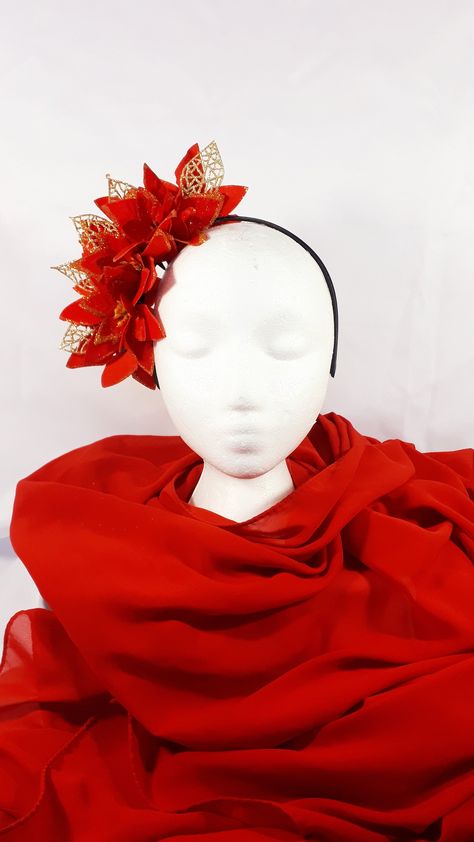 Christmas flower crown headpiece headband reversible Red and Gold Poinsettia asymmetrical fascinator Christmas Fairy by VerdessaFairy on Etsy Calisthenics Headpieces, Christmas Headband Diy, Christmas Fascinator, Holiday Headpiece, Christmas Headdress, Annie Jr, Christmas Headpiece, Headbands Diy, Christmas Crown