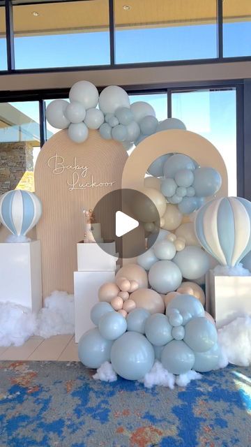 Baptismal Decorations Boy Backdrops, Baby Shower Stage Decorations, Diy Hot Air Balloon Centerpiece, Over The Moon Baby Shower Ideas Boy, Over The Moon Baby Shower Ideas, Hot Air Balloon Backdrop, Hot Air Balloon Decoration, Cloud Baby Shower Theme, Birthday Decors