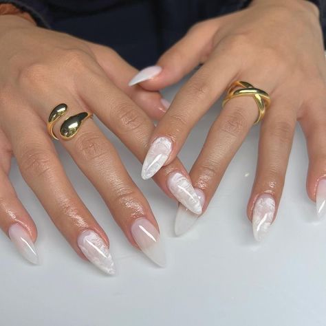 Girly Hands, Bright Summer Colors, Uñas Ideas, Short Stiletto, Milky Nails, Simple Acrylic, Simple Gel Nails, Simple Acrylic Nails, Dope Nail Designs