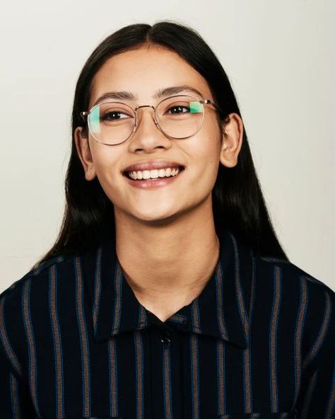 Ace & Tate Neil in Rose Gold Gold Glasses Frames, Round Metal Glasses, Cute Glasses Frames, Glossy Eyes, Glasses Fashion Women, Gold Glasses, Trendy Glasses, Metal Glasses, Cute Glasses