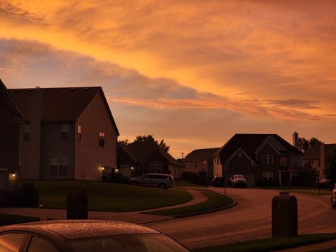 Rainy Orange Sunset aesthetic in neighborhood Sunset Neighborhood, Neighborhood Aesthetic, Mango Street, Sky Rain, Orange Png, Aesthetic Orange, Orange City, Orange Sunset, Aesthetic Sunset