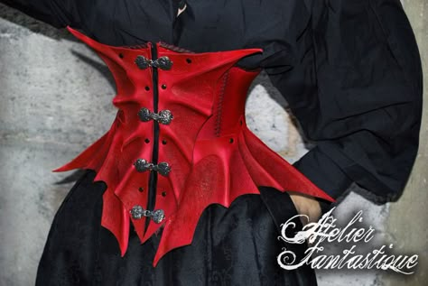 Fafnir dragon leather corset by AtelierFantastique.deviantart.com on @DeviantArt Dragon Costume Women, Fafnir Dragon, Thread Ideas, Corset Steampunk, Corset Costumes, Fair Outfits, Dragon Costume, Steampunk Corset, Sweet Clothes