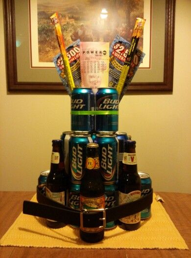 Ultimate Man Cake - Darren's birthday cake! Lol Beer Can Cakes, Birthday Beer Cake, Birthday Cake For Him, Beer Cake, Birthday Presents For Him, Beer Birthday, Birthday Cakes For Men, Boyfriend Diy, Cakes For Men