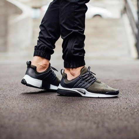 Nike Air Presto QS Air Presto Outfit, Nike Air Presto Men, Nike Clothes Mens, Dressing Ideas, Nike Presto, Air Presto, Nike Air Presto, Nike Shoes Outlet, Studio Design