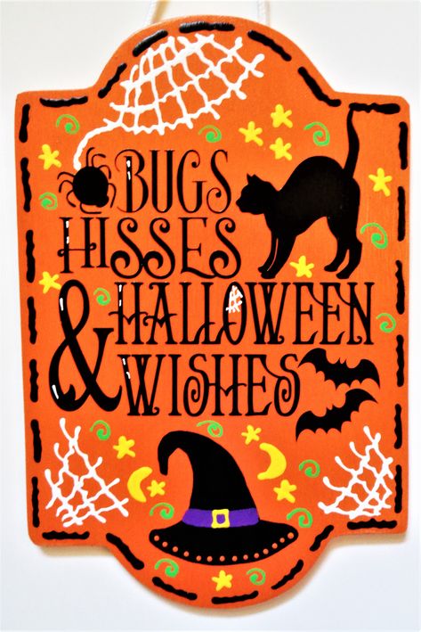 Country Wood Crafts, Halloween Sayings, Crafts Thanksgiving, Cat Lover Quote, Board Crafts, Halloween Office, Art Door, Halloween Wishes, Diy School