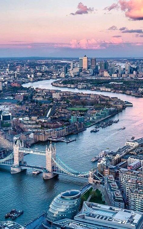 Tower Bridge and River Thames at sunset, London, England | by visitbritain. Travel Guide London, London History, City Of London, London Photography, River Thames, London Life, London Eye, England Uk, England Travel