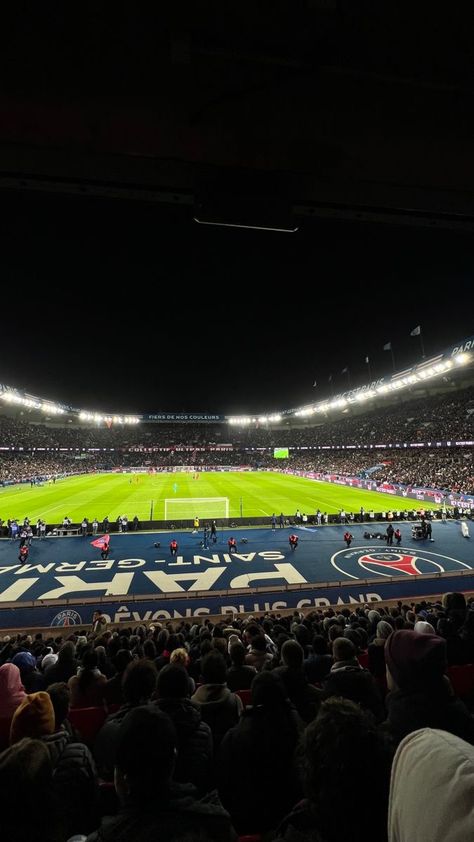 Psg Stadium Aesthetic, Football Stadium Aesthetic, Psg Stadium, Football Snap, Paris Football, Psg Football, Football France, Football Aesthetic, Brazil Culture