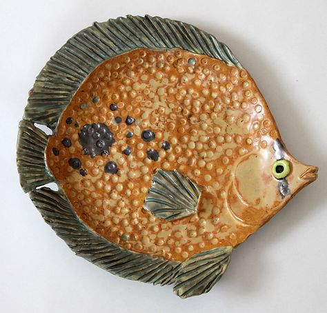 Fish Tiles, Clay Fish, Fish Platter, Clay Teapots, Fish Plate, Pottery Animals, Metal Fish, Ceramic Fish, Pottery Tools