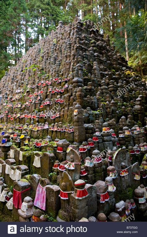 A pile of Jizo Statues in Okunoin Cemetery on Mount Koya in Koyasan Stock Photo: 21584768 - Alamy Okunoin Cemetery, Wakayama, Multiple Images, Graveyard, Pilgrimage, Cemetery, Travel Photos, Light Box, Photo Image