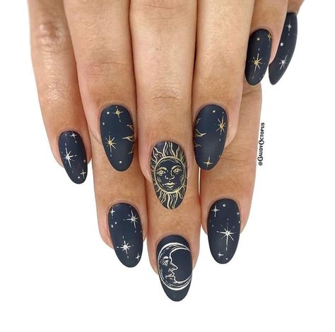 Witchy Celestial Nails, Nail Art Designs Moon And Stars, Nail Art Designs Moon, Black Cateye Nailart, Celestial Nails Short, Astral Nails, Planets Nails, Sun And Moon Nails Design, Solar Eclipse Nails