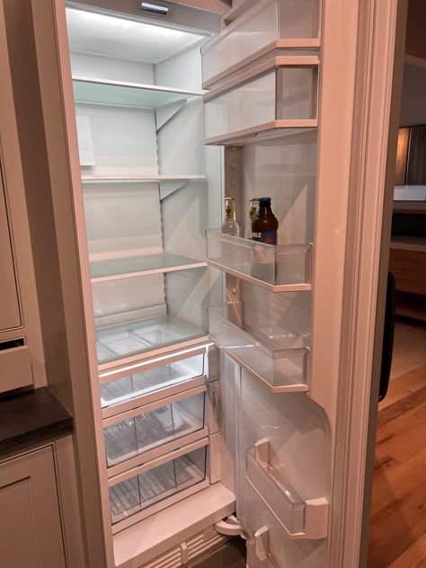 Empty Fridge Format, Empty Food Stuff Fridge, Empty Fridge Picture, Scammer Aesthetic, Food In Fridge, Dream Fridge, Food Cabinet, Empty Fridge, Broken Iphone Screen